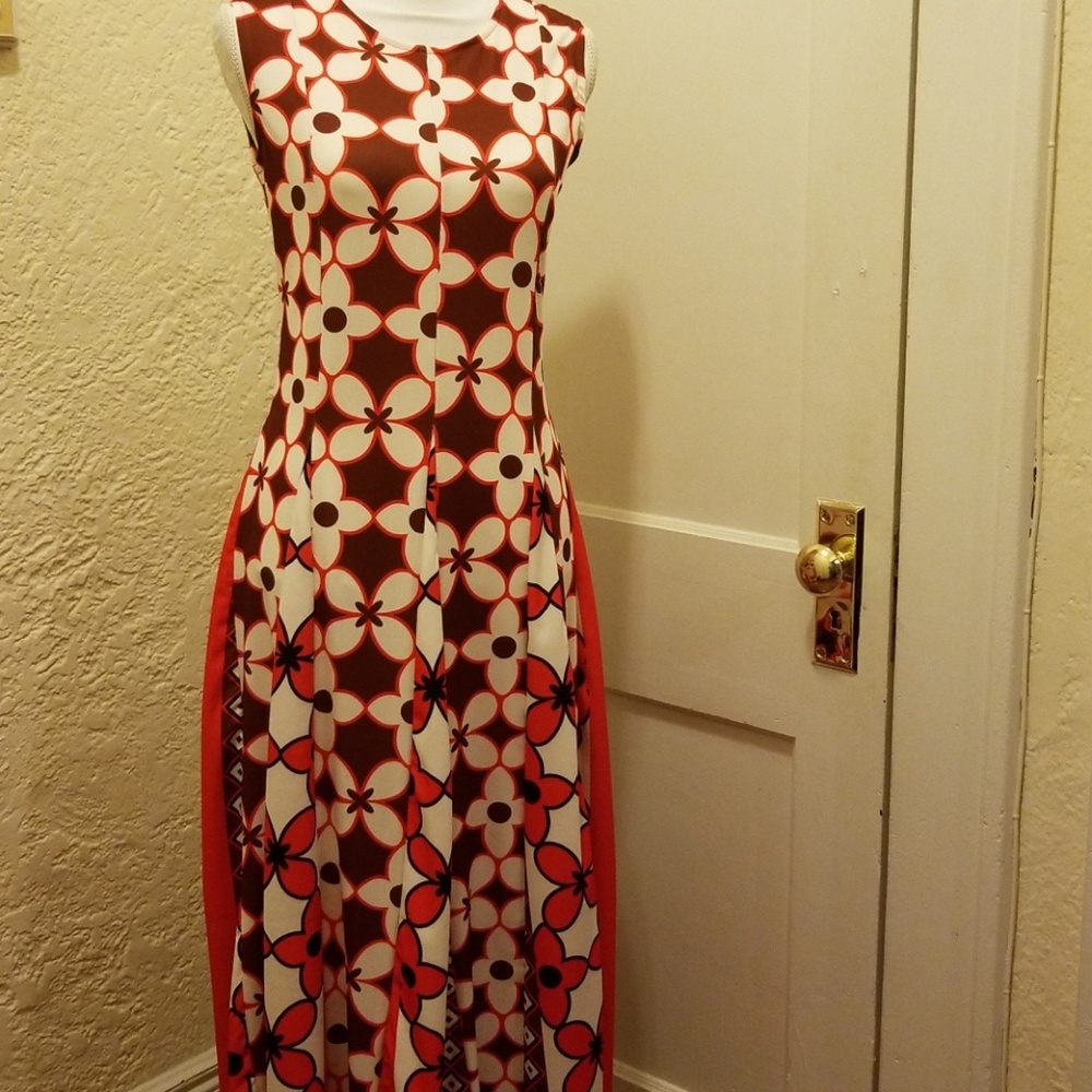 Floral maxi dress sz med Red/Orange